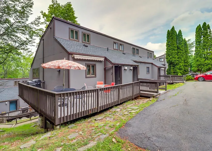 Fantastic Tannersville Townhome With Epic Views