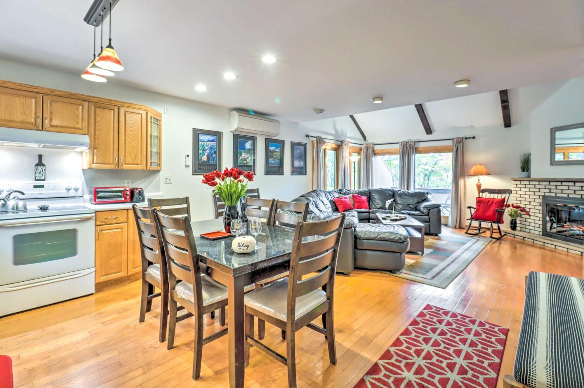 Fantastic Townhome With Epic Views Holiday home