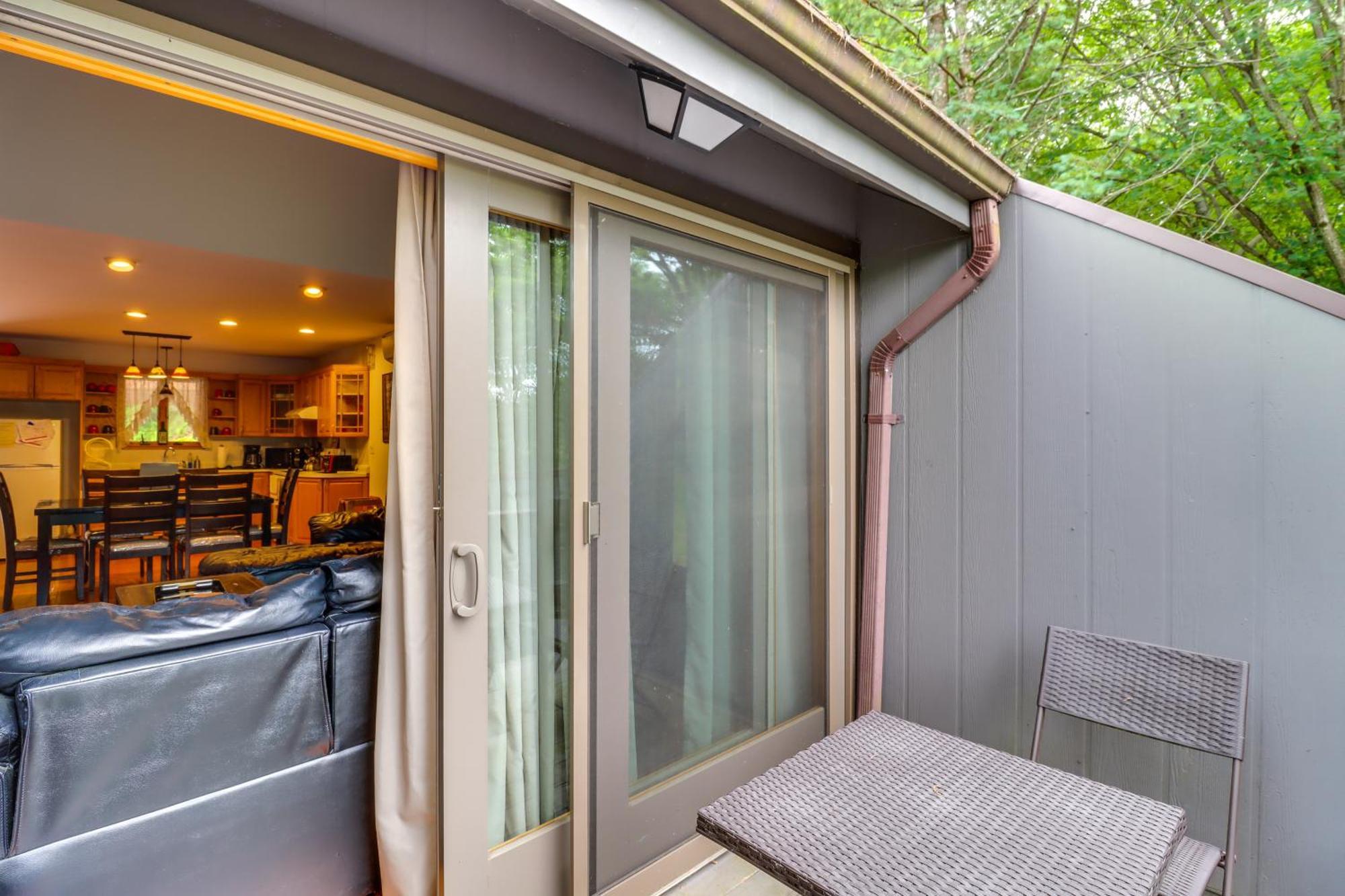 Fantastic Townhome With Epic Views